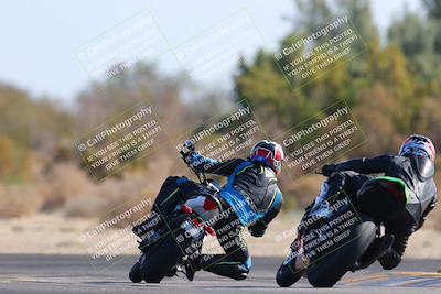 media/Dec-18-2022-SoCal Trackdays (Sun) [[8099a50955]]/Turn 7 Backside (1125am)/